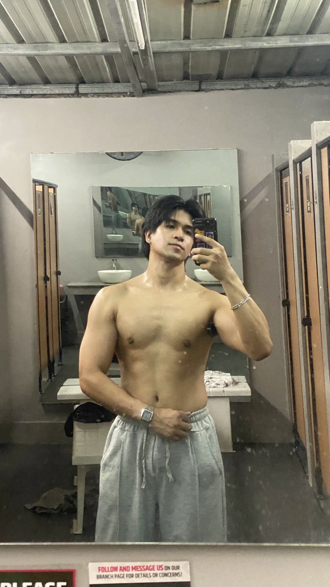 SamVGuerra's tweet photo. Haircut recos 🤷🏻‍♂️ https://t.co/DZ85z6lq0m