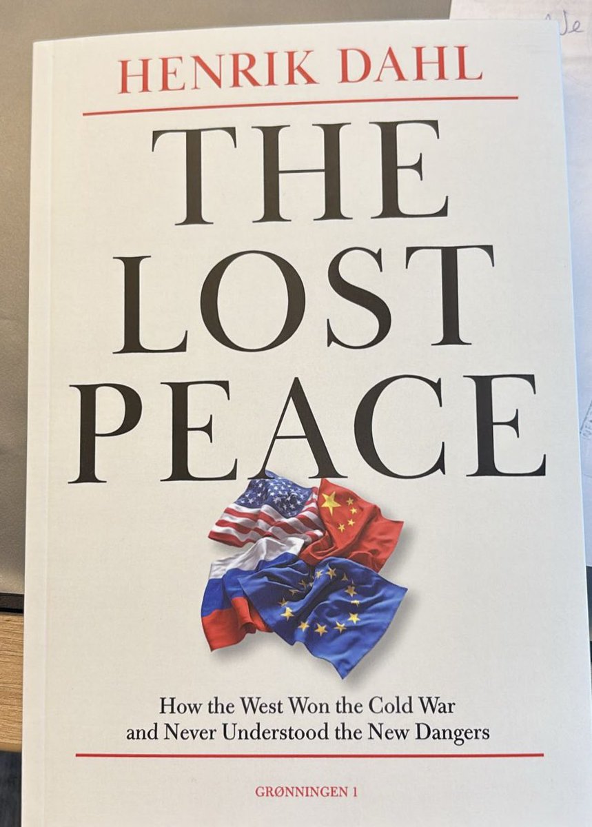 SociologenHD's tweet image. Now you can get my book about the lost peace after the Cold War in English.

The political West won the Cold War in the years between 1989 and 1991.

But in the decades that followed, peace was lost. The political elites failed to understand that Russia’s imperialist ambitions