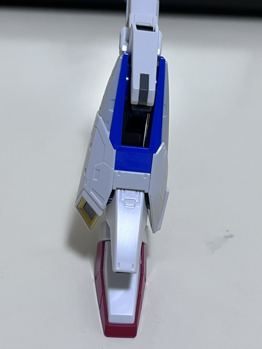 いや〜
Zの脚部この変形機構を搭載するために脛？がすっからかんなのはダメだろ…