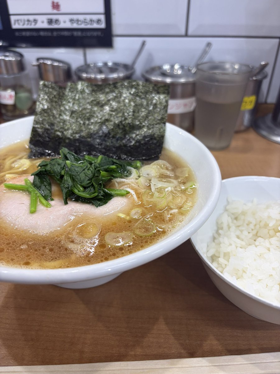 ５月が始まりました！
ありがたいことに舞台も２本決まり！
どんどん成長してる気がします😊
（やらかしも多いけど💦）

とりあえず、今月も乗り切るためにラーメンで気合入れ🍜

さぁー矢野っち！一つ一つ丁寧に！
頑張っていきましょう！
まずは、木更津よさこい！！

#よさこい　#声優
