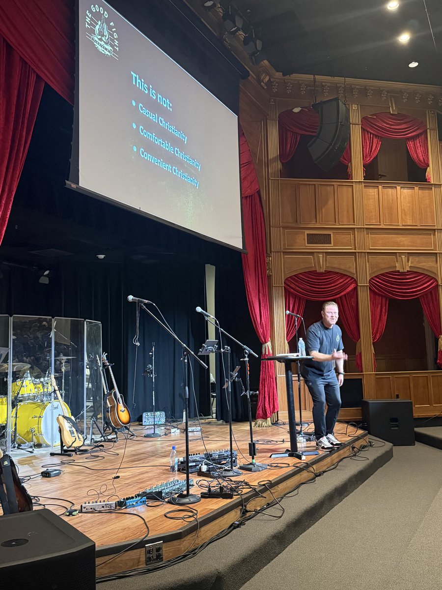 montyazmn's tweet photo. It’s a great day when 400 men come together at Zona Men to learn from and celebrate Jesus. @AZBaptists https://t.co/gD2HsuP3yA