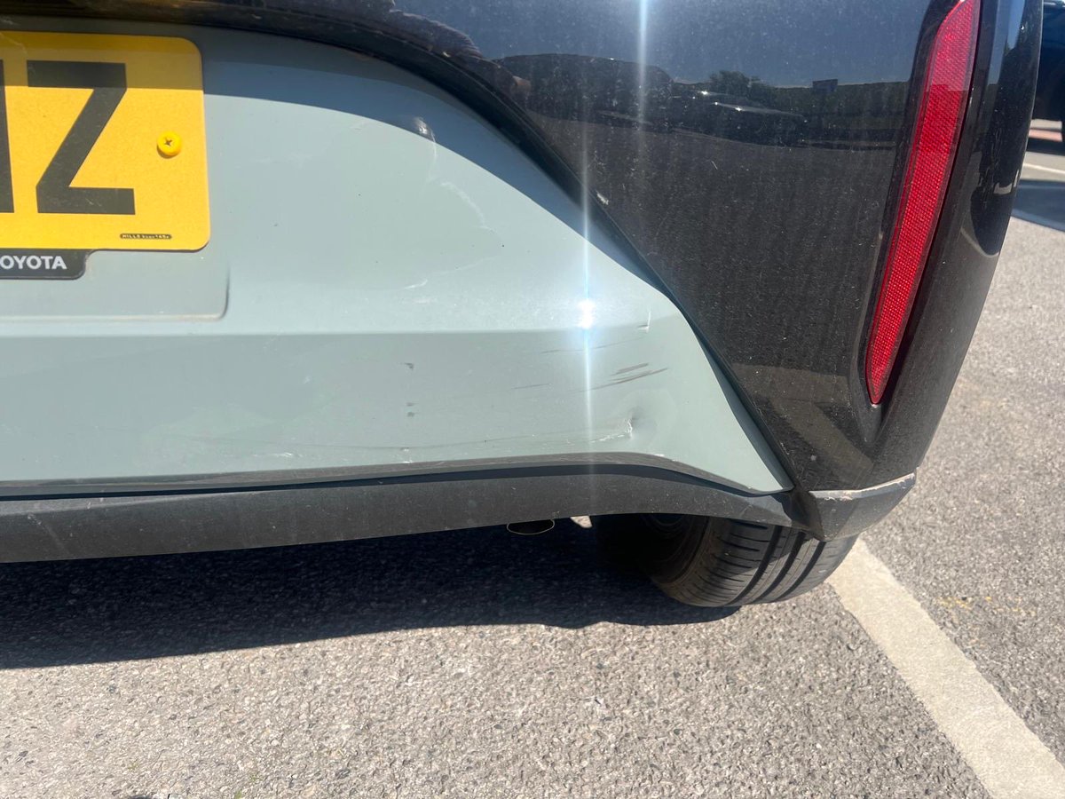 WxMSmart's tweet photo. This visitor had been shunted into the rear bumper. On deep inspection more damage than this found. So easy to tho k bumper damage only.
Lots hidden behind.
Always get it checked correctly.
#WeRepairAnyCar 
@chestertweetsuk @NWalesSocial https://t.co/4fjvK05qJo