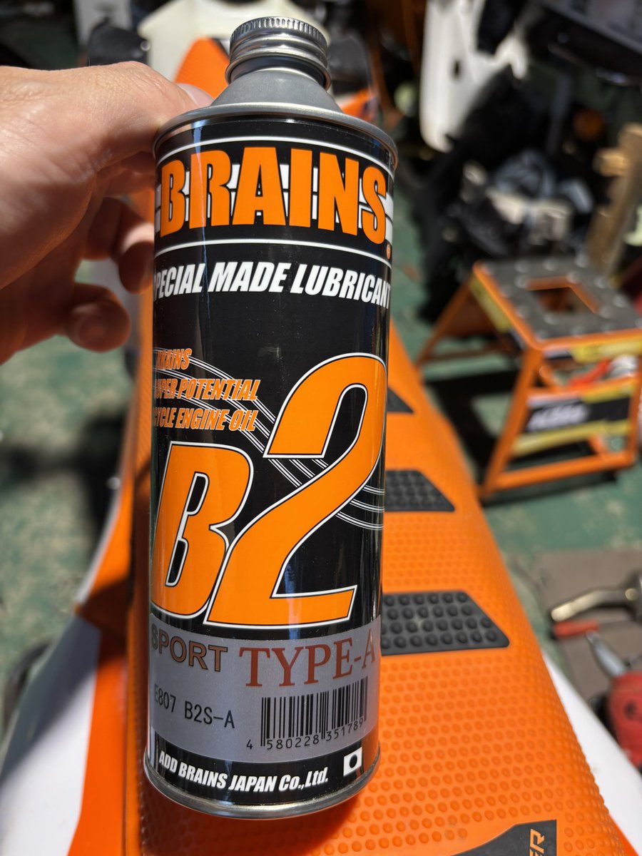 koooota212's tweet image. いつも使ってるBRAINSオイルの新作2stオイル出ました✊
僕も開発のお手伝いさせて頂いてレスポンス良さとトルク感に拘ってどのジャンルのEDでも良さを引き出せる感じになってます☝️
良かったら使ってみてね🫰
分離混合どっちもいけます😤
#BRAINS
facebook.com/share/p/1EGdb8…