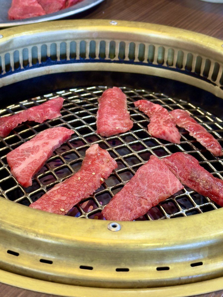 なつの tweet media
