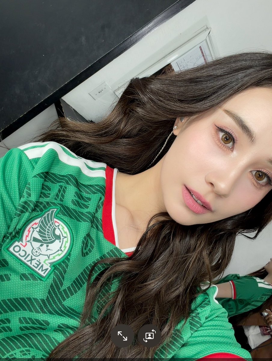 aangelinaa.ss tweet media