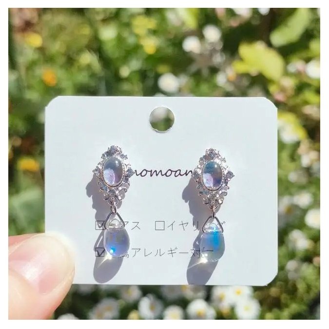 momoan_111's tweet photo. 絵画の涙のパーツを大量に入手できたので、下旬に再販しようと思っています
今月もよろしくお願いします♡

🎪参加イベント🎪
5/16-17　#博多ハンドメイドマルシェ
7/18-20　福岡ハンドメイド&amp;雑貨フェスタ

🎪各種SNS🎪
https://t.co/DOXtuVWagc

#5月になったのでフォロワーさんに自己紹介しようぜ https://t.co/mxUjD0uORJ