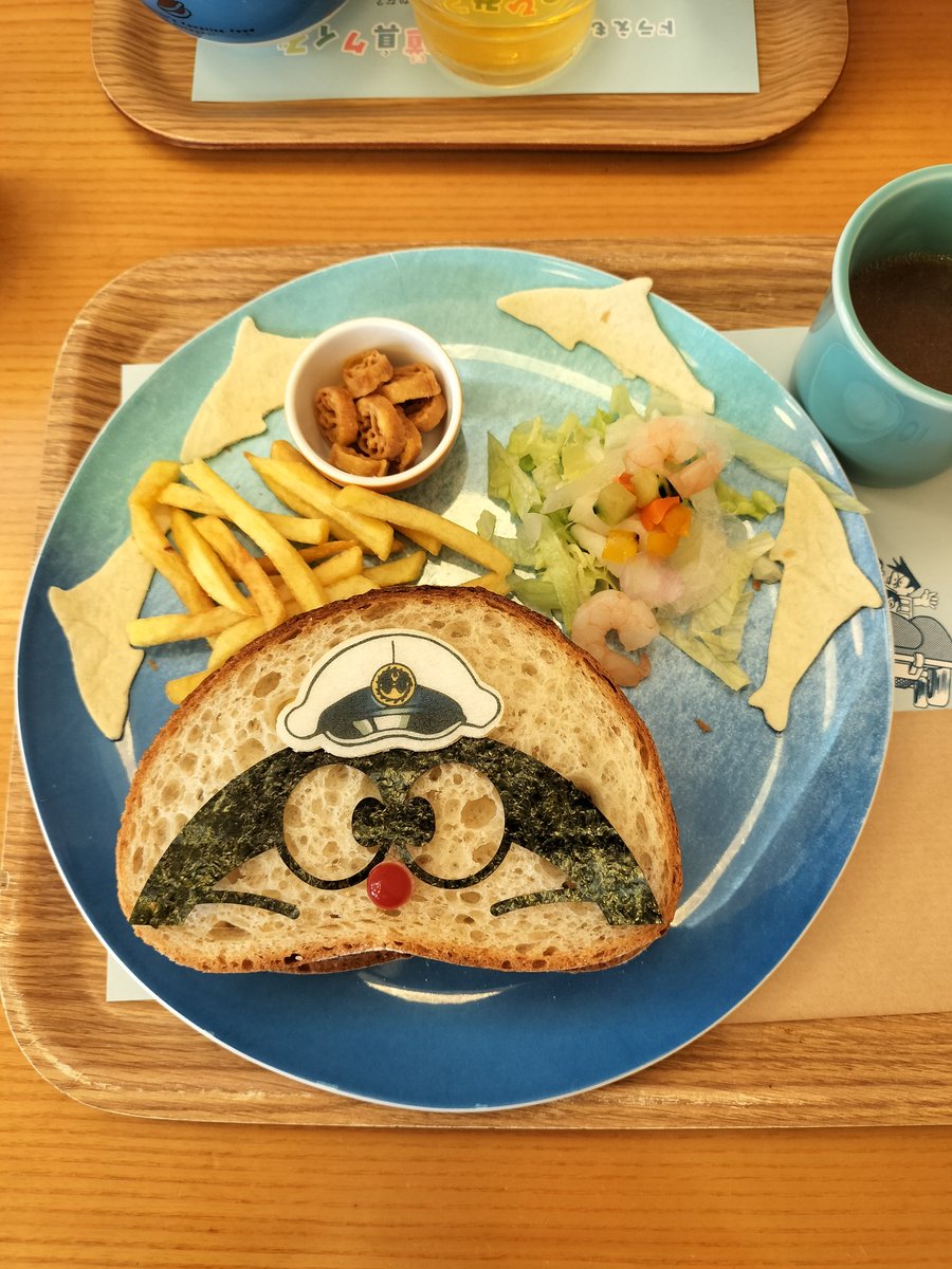 AzukinakoDaizu's tweet photo. 今日は家族で藤子・F・不二雄ミュージアム😆

期間限定の海老カツサンド🥪 https://t.co/wf0AKPGTPU