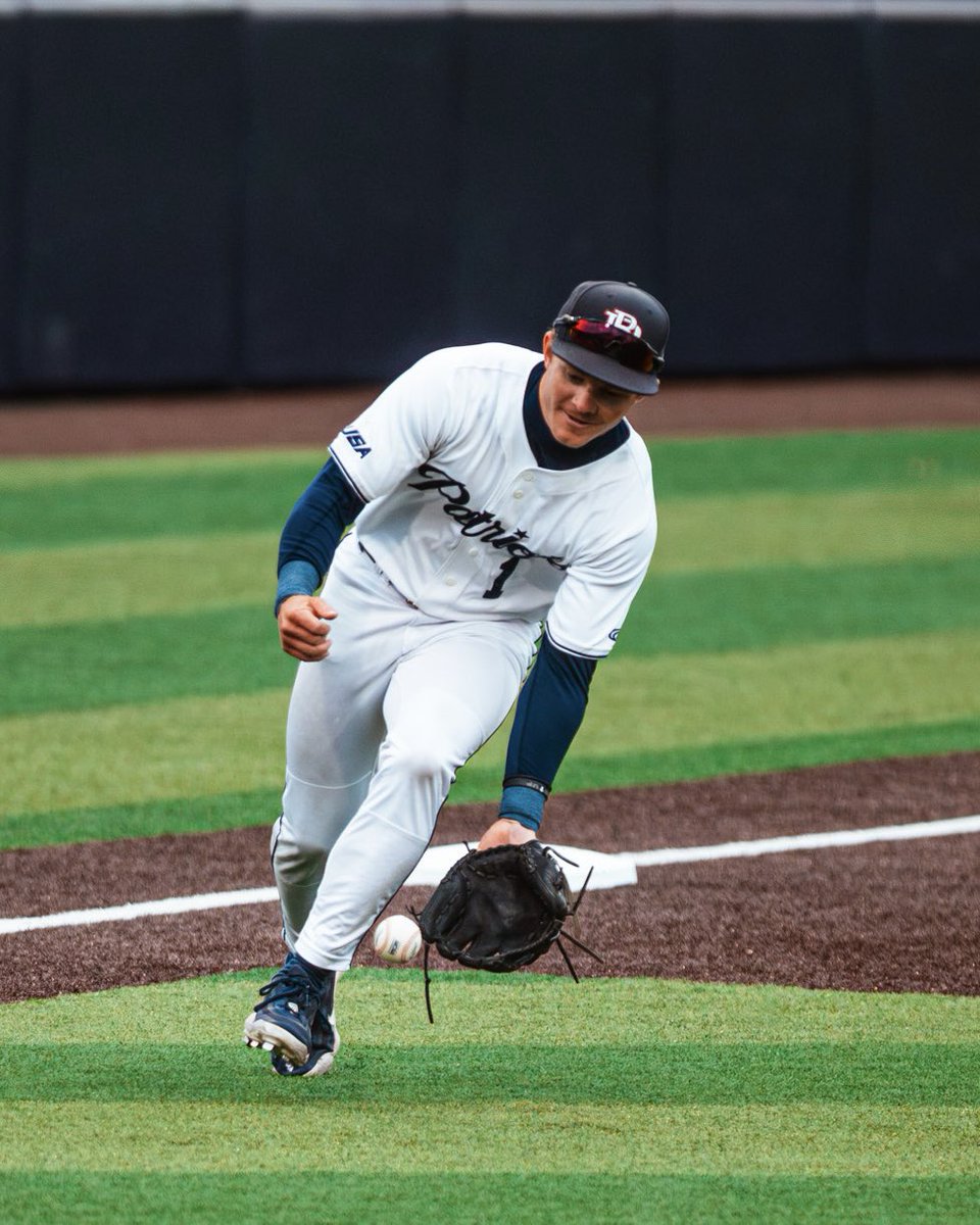 DBU_Baseball's tweet photo. What. A. Game. https://t.co/F0qy7GpUHY