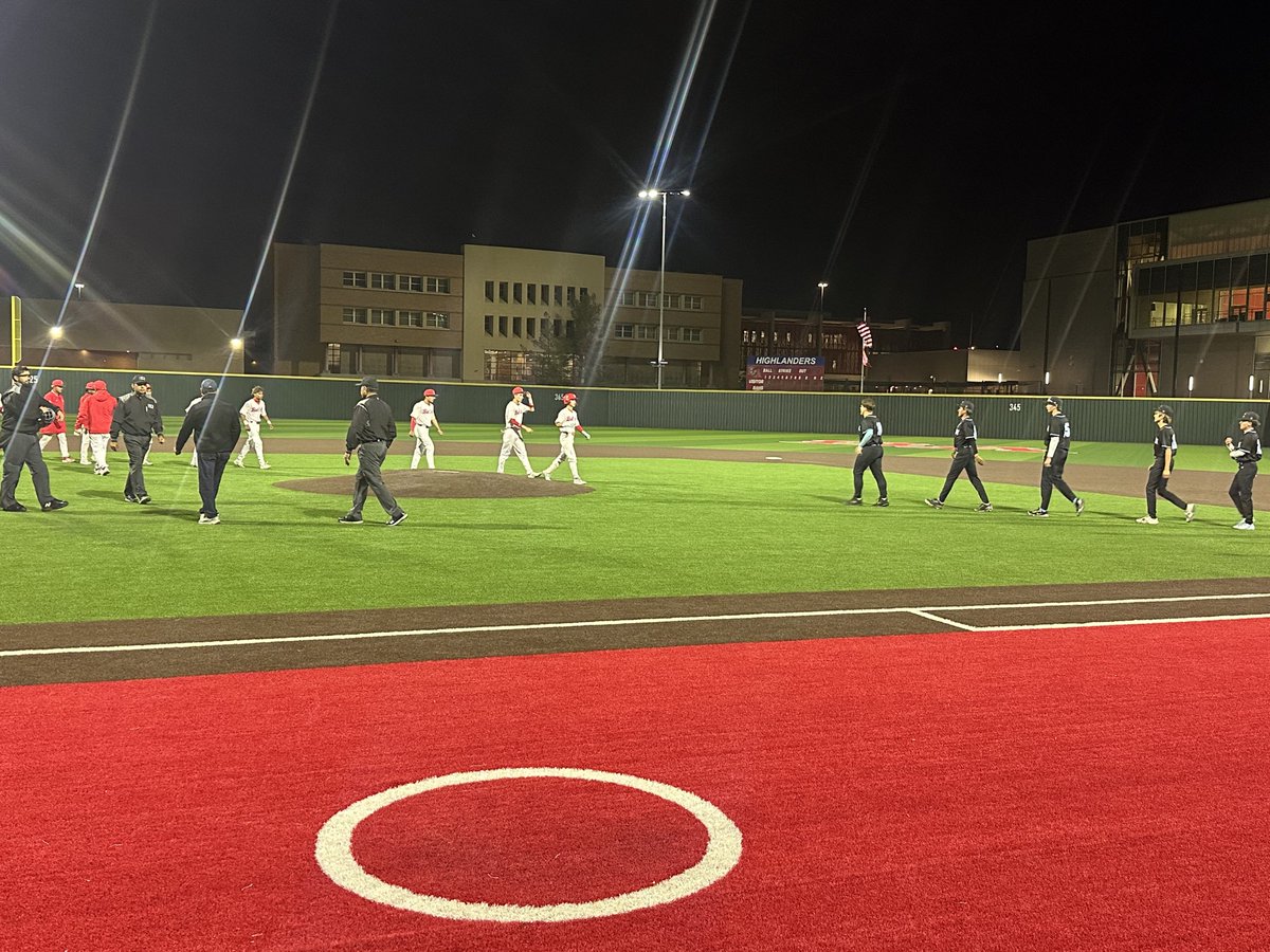 CoachMChavez's tweet photo. Chapin gets the W 4-3! Game 3 tomorrow at The DAWG Pound @ 10am  @Fchavezeptimes https://t.co/RtNo7tJ3mq