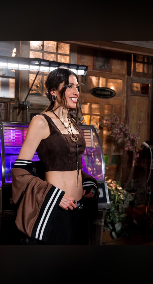 Soy fan de tus ojos, de tu sonrisa 
Ashley Grace 🥰 🥰 
<a href="/haashoficial/">Ha*Ash</a>