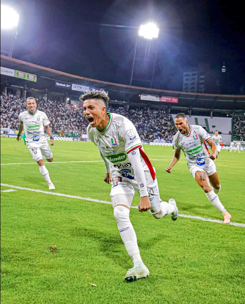Once Caldas Pictures That Go Hard tweet media