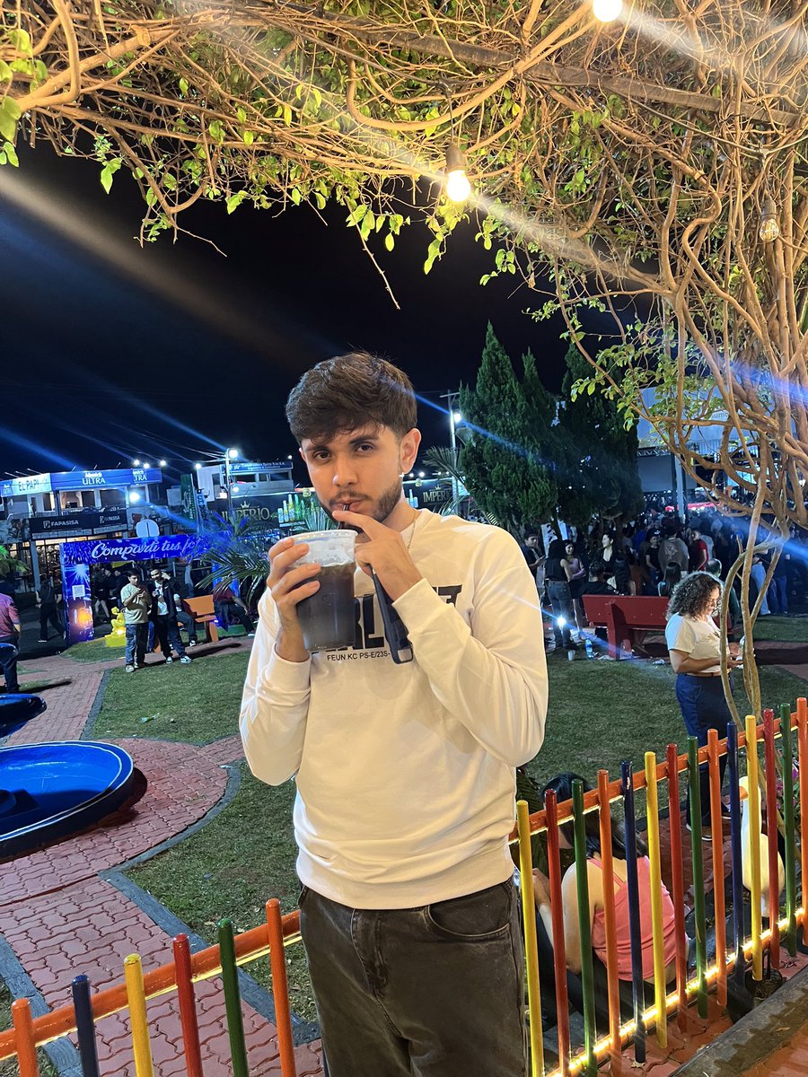 Andru_nune's tweet image. Viajecito express ✨
#weekend #mood #vibes