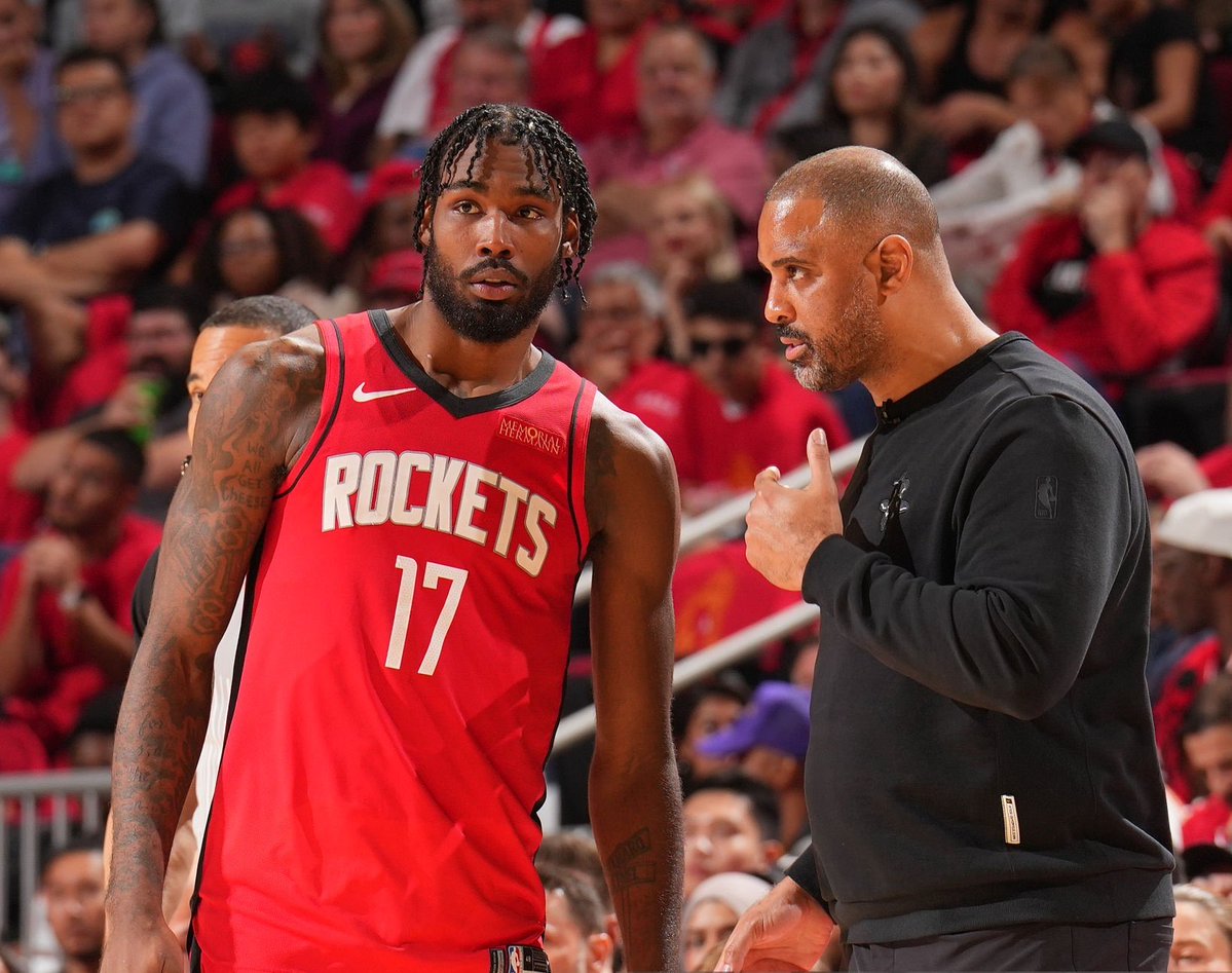 Rockets Lead tweet media