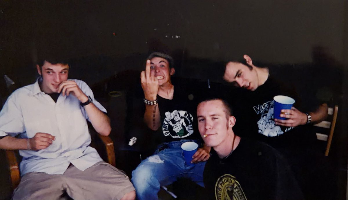 scatterboxrules's tweet photo. Sup freaks! Nostalgia time with some old pics circa 2001-2003. Clearly, we haven’t aged a day. See you next week in the Midwest! 

Have a good weekend. 

📸- @ryan_eye_ 

#punk #punkrock #hardcore #thrash #pnw https://t.co/rSLwHN48Kh