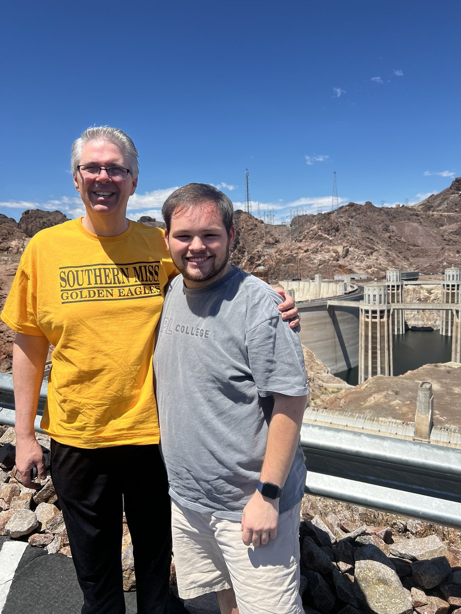 TanzaBr's tweet photo. Hoover dam https://t.co/5tNoNINWZx