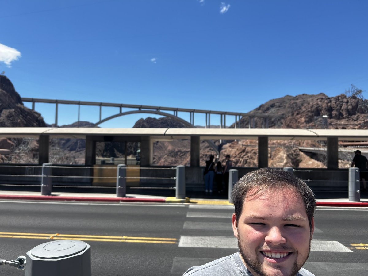 TanzaBr's tweet photo. Hoover dam https://t.co/5tNoNINWZx