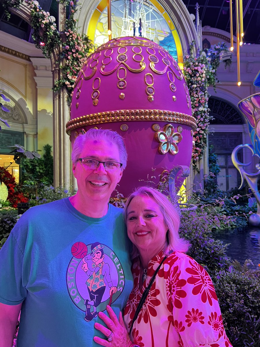 TanzaBr's tweet photo. Vegas Baby! https://t.co/edcqcu96eU