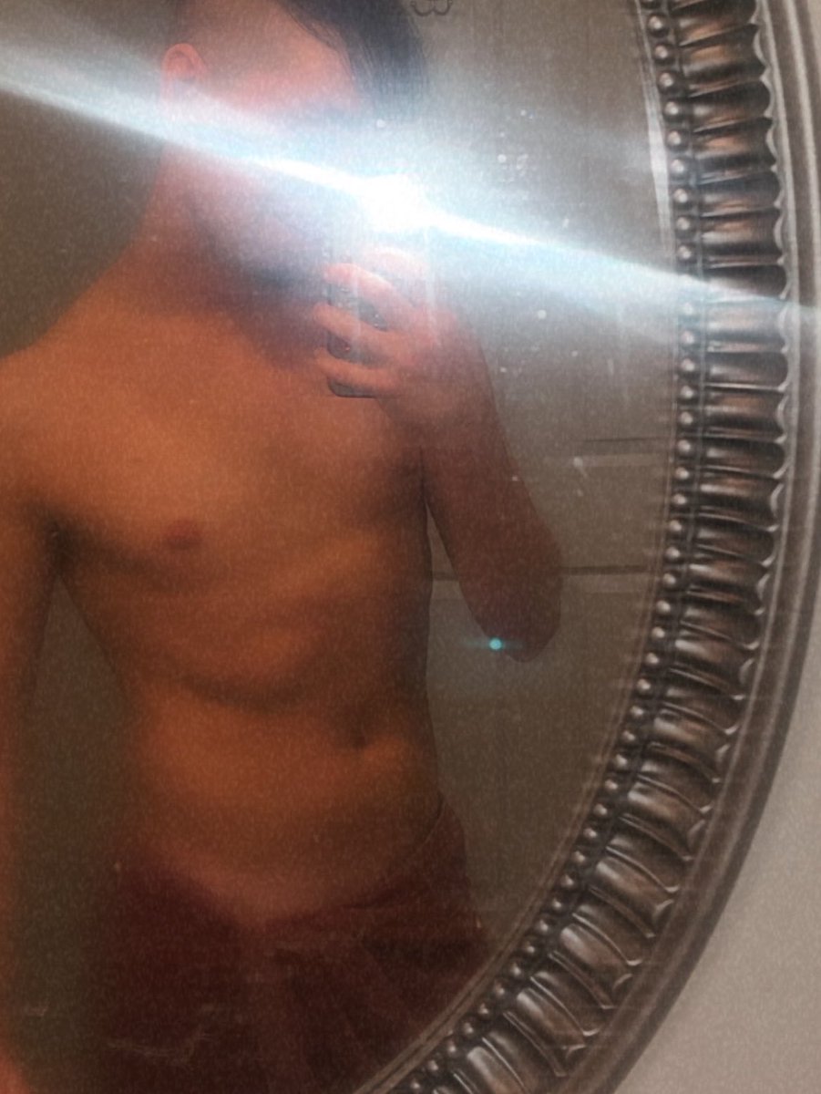 hotfagg's tweet photo. goodnight;) say it back👉🏼👈🏼 https://t.co/tGx7b5c4IY