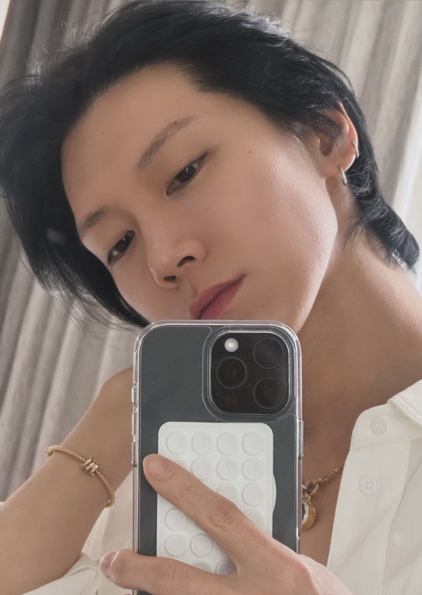 มารายงานตุวคับ!!!  ถึงเซี่ยงไฮ้ ถือ CHAGEE 👀🤩🤩🤩#tenlee_1001