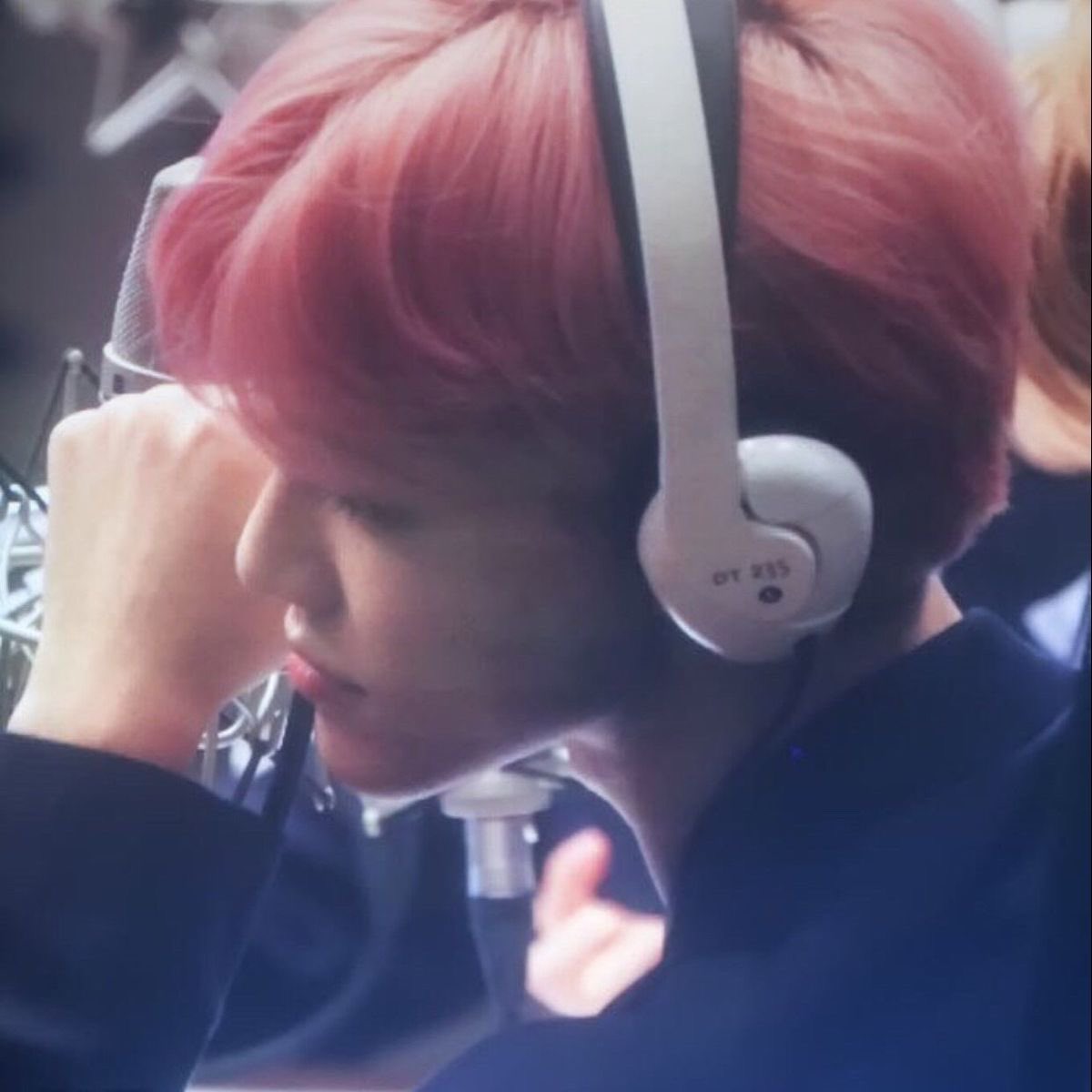 쮸 tweet media