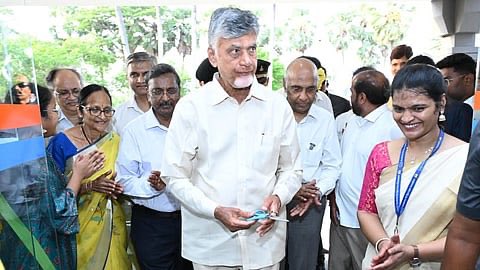 AndhraCommunity's tweet image. CM Chandrababu Naidu inaugurates LV Prasad Eye Care Centre at Gudlavalleru, boosting medical infrastructure in Krishna district

#AndhraPradesh #HealthForAll
