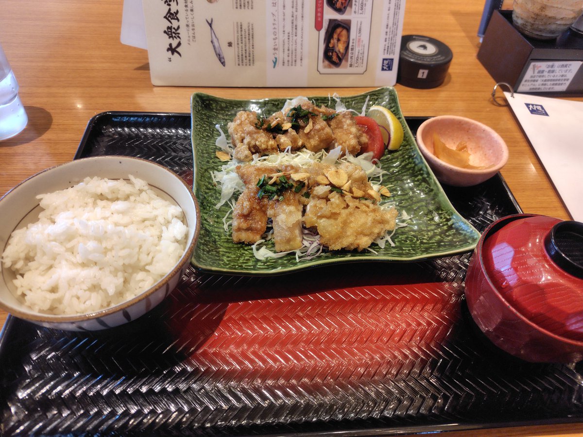 BZB00505's tweet photo. 大戸屋さんで、ランチ。
ボリューム結構あるのね！ https://t.co/PKnFgo2ORZ
