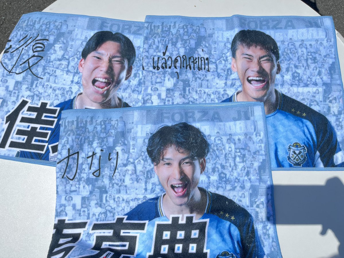 りり tweet media