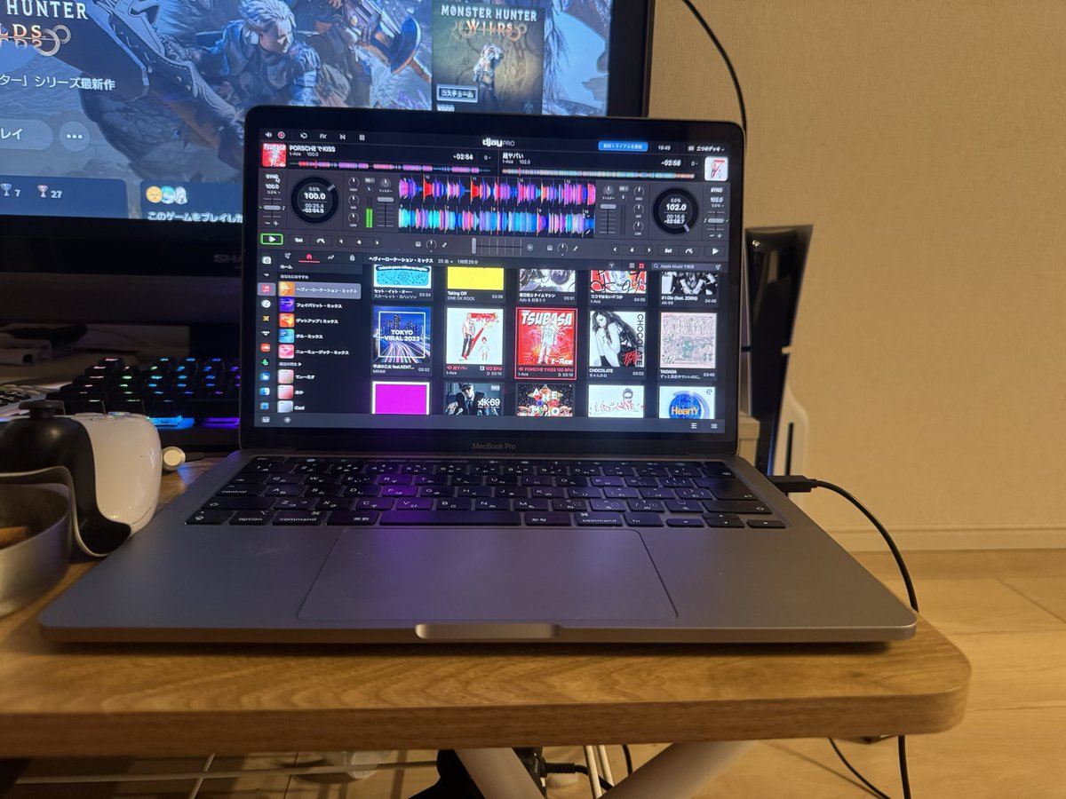 Nemu520's tweet image. MacBook Pro（スペースグレー2017）

新品交換につき販売します
傷等は目立ちませんが多少はあります
使用感（ラグ）等はありません
箱充電器（TYPE-C）付き

¥20000-で販売します

#pc #MacBook #販売 #パソコン
