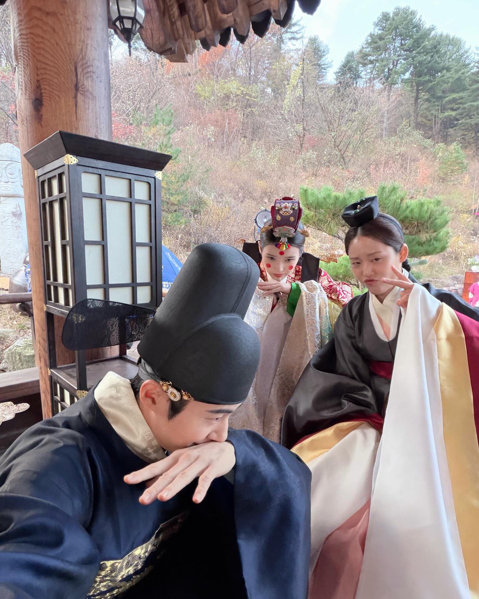 결 tweet media