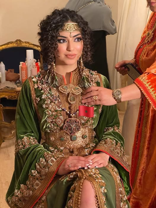 khadija El Mahfoud tweet media
