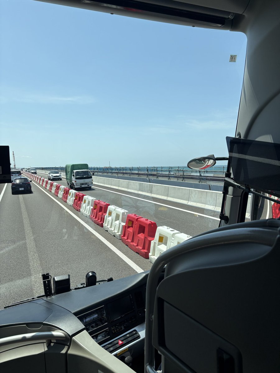 corapiston's tweet photo. 工事中の手取川橋梁　@hokurikuhighway https://t.co/tQD56qTR8U