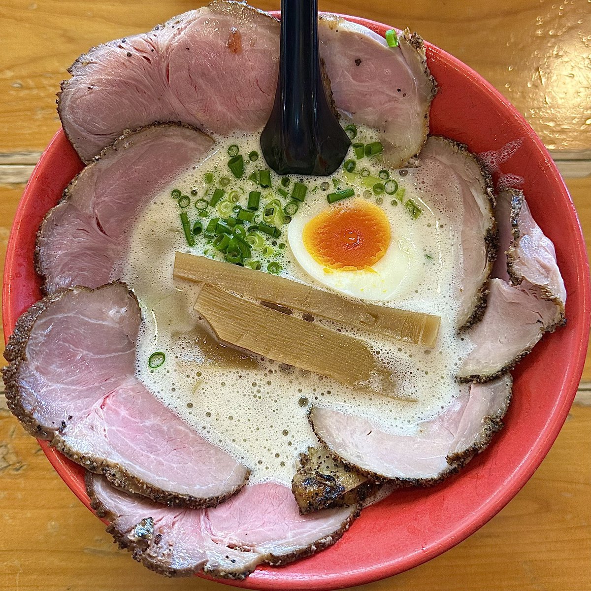 まひと tweet media
