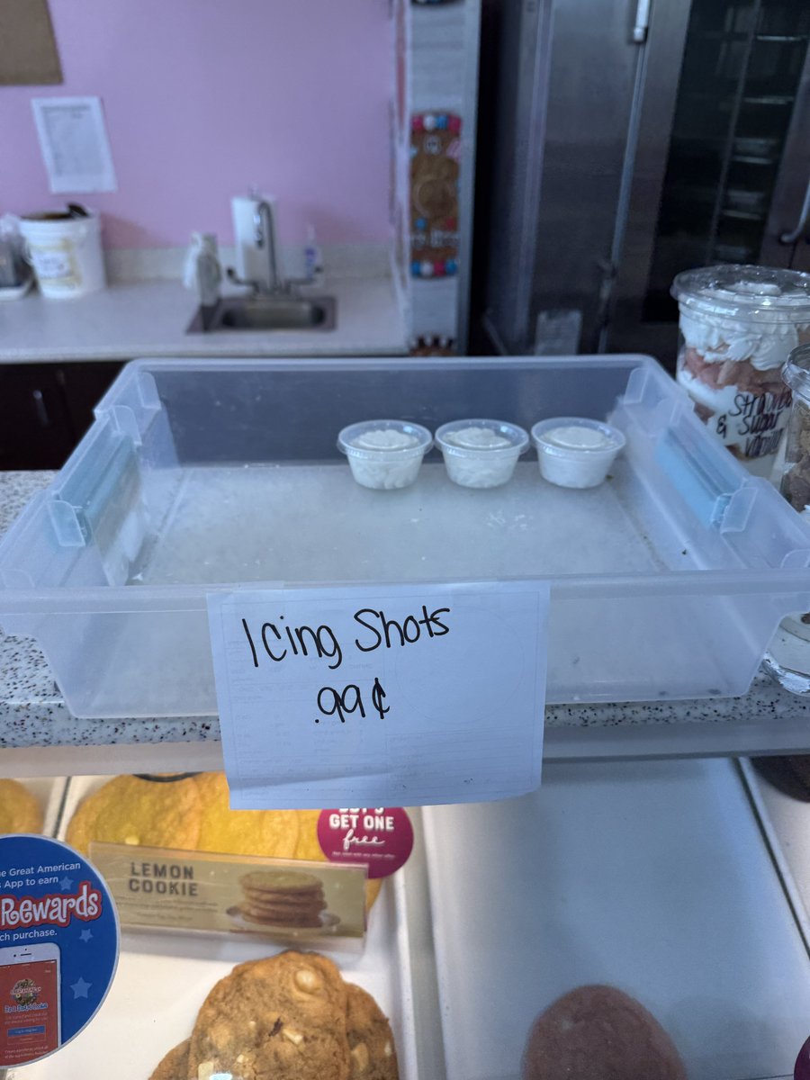 Hunterjones's tweet photo. Great business move by my local great American cookie. They used to throw away the broken cookies, but now they put them in a cup with icing and sell them for $6. https://t.co/y3wTS4mFwX