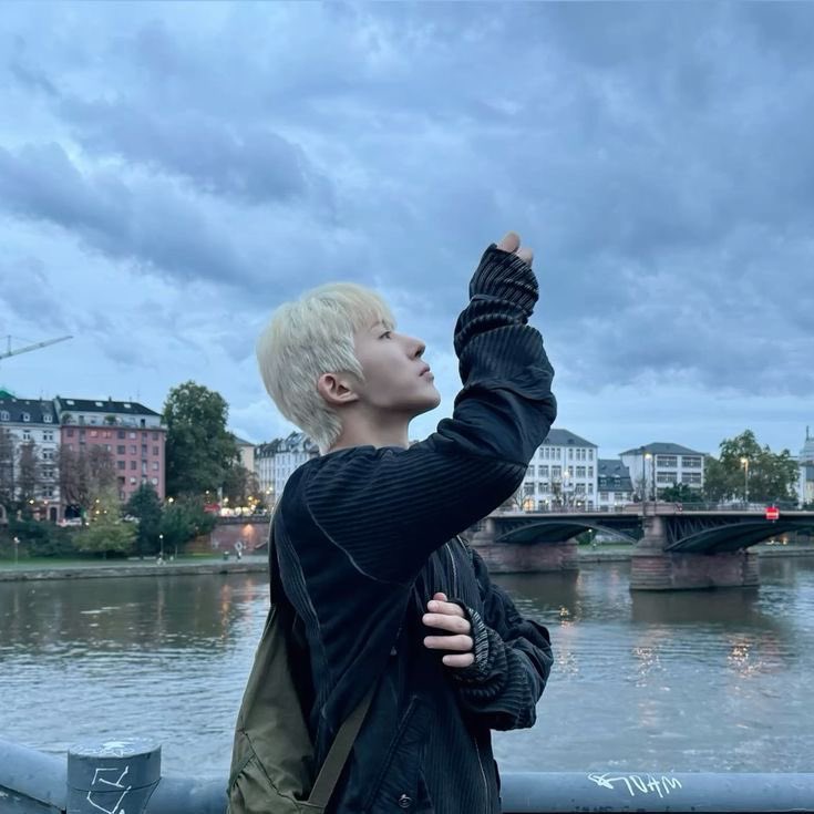 hanbin archive tweet media