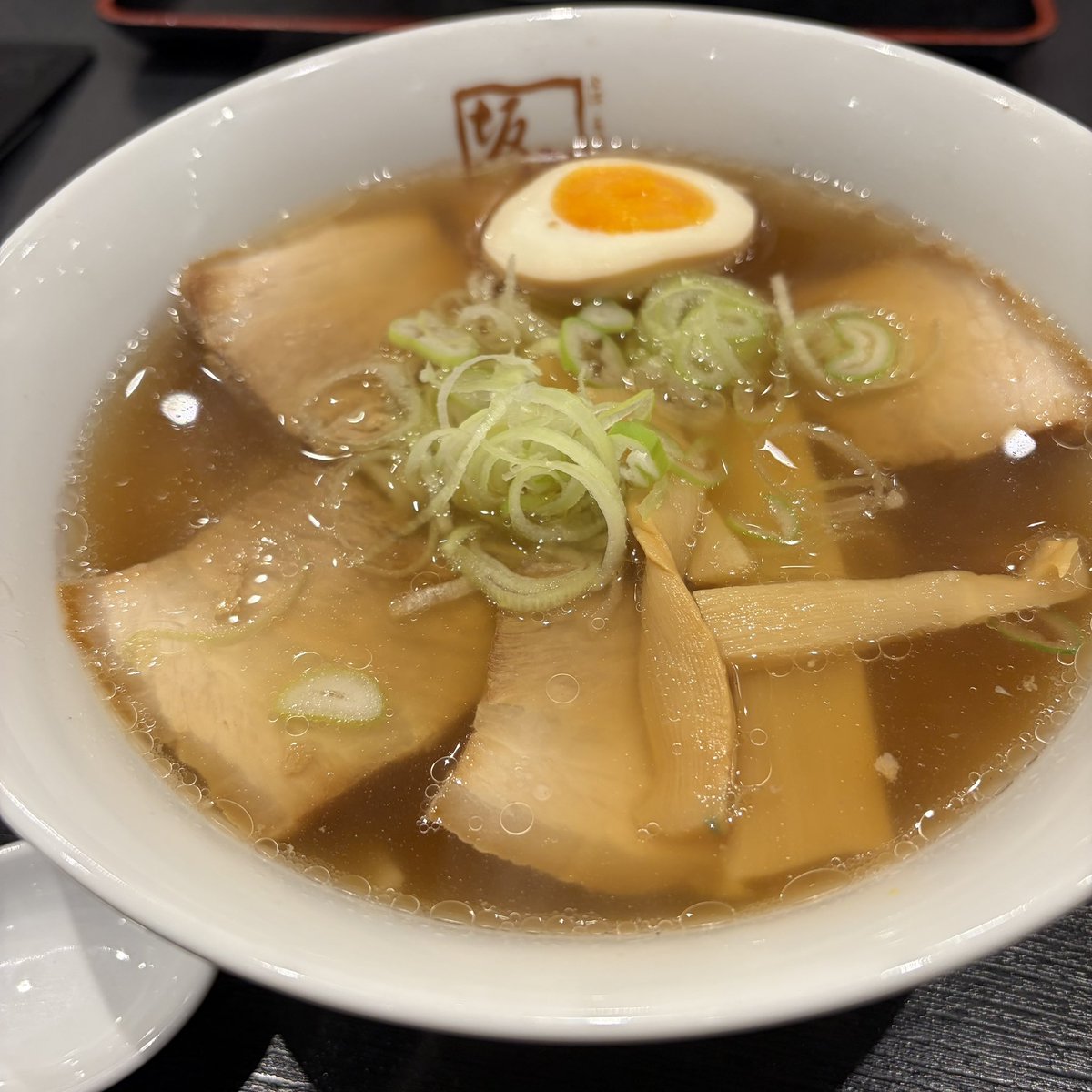 chatnoir690's tweet photo. 坂内食堂🍜 https://t.co/JGoIp7r4lZ