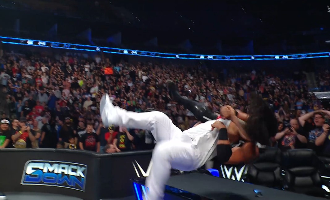 PraveVlogs's tweet image. JACOB FATU DESTROYED TALLA TONGA 😱 | SMACKDOWN 2026 MAY 01 🔥

#SmackDown #FridayNightSmackDown #WWE