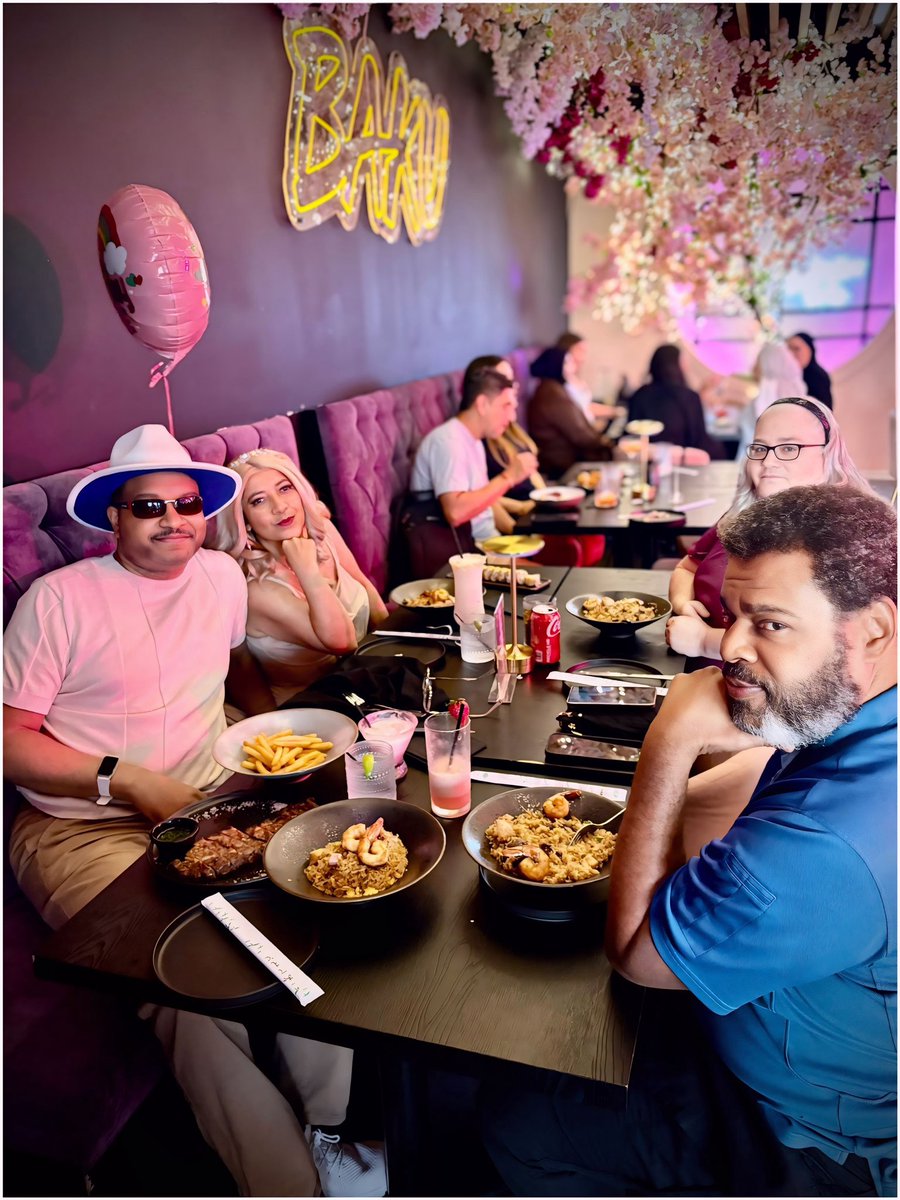 MrsLadyCoolness's tweet photo. I treated myself to a birthday dinner @Baku Asian Fusion, because what's a birthday without overpriced, average food. #asianfusion #birthdaydinner 🎂🥂🥳 https://t.co/XKg8IUzY4I