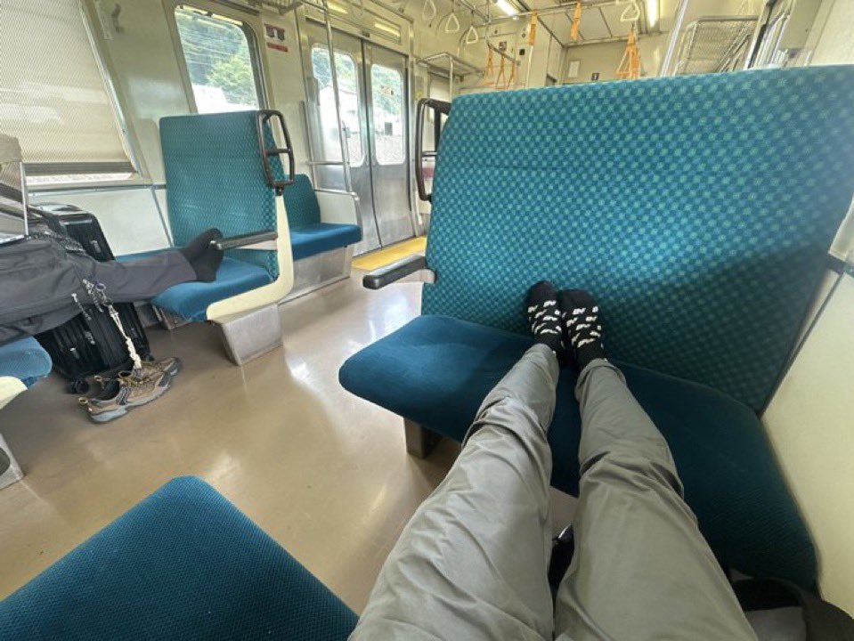 キャバオ tweet media