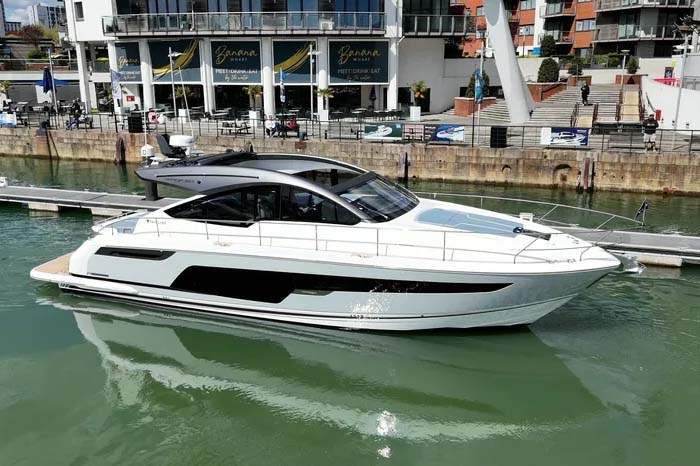 ApprovedBoats's tweet photo. 🌊 South Coast Boat Show starts Friday 8th May - at Ocean Village 🌊
We will be showing the Absolute and Fairline Yachts with 2 New European Debuts
https://t.co/TRFJmEZjM1
Register your visit with us. #ApprovedBoats #AbsoluteYachts #FairlineYachts #Targa47GT #Targa50Edition https://t.co/Rason0cZ6J