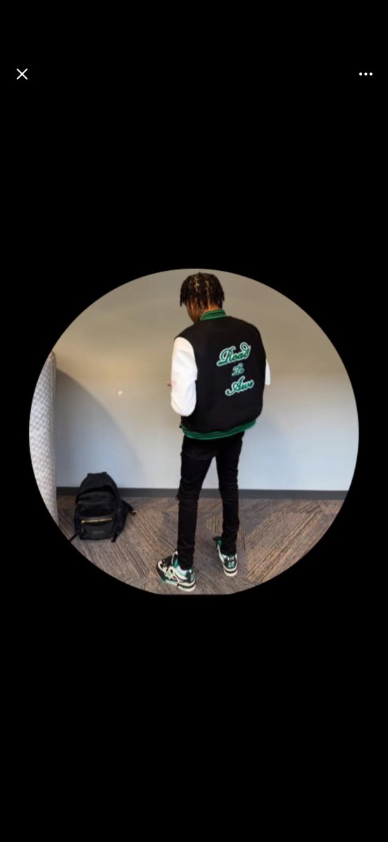 ❄️🦮 tweet media