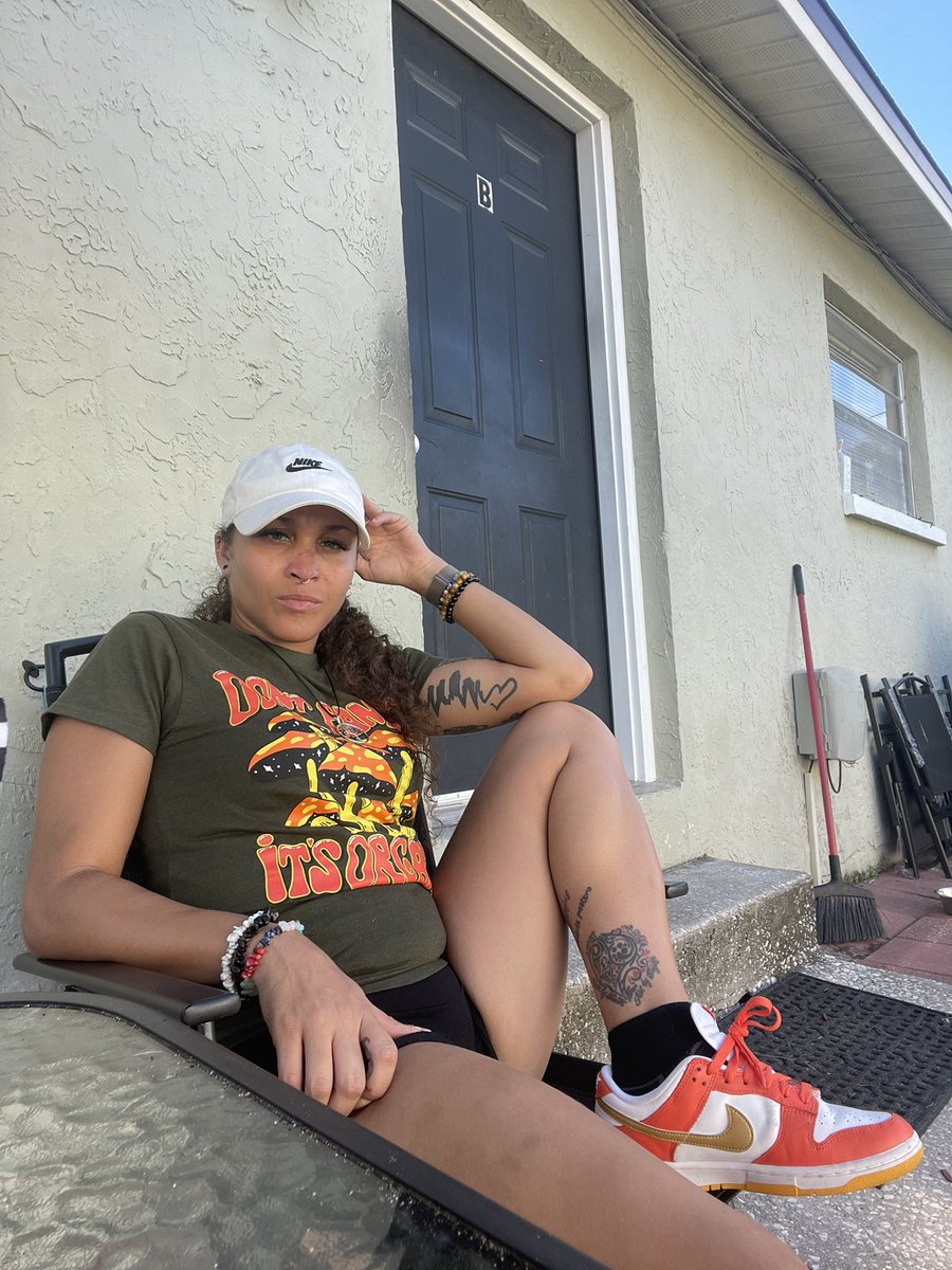 Helloostacieee's tweet photo. Dont panic …. It’s organic 😘 

#FootAesthetic #SmoothSkin #FootContent #PrettyToes #SoftFeet #VIPOnly #CustomsOpen https://t.co/vH6OXFWpeU