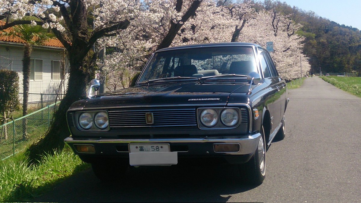 CROWN_BAKA's tweet photo. 自分が覚えてる限りだと、初めて乗っていると記憶してるのは後期型 #MS41 #クラウン ・デラックスだね。
ただ、ハッキリ乗ってると意識していたのは後期型 #MS50 クラウン・ #スーパーデラックス。
それが今の自分の車生活に多大なる影響を与えたのは間違いないな〜自分の愛車として同じのを入手したからな〜。