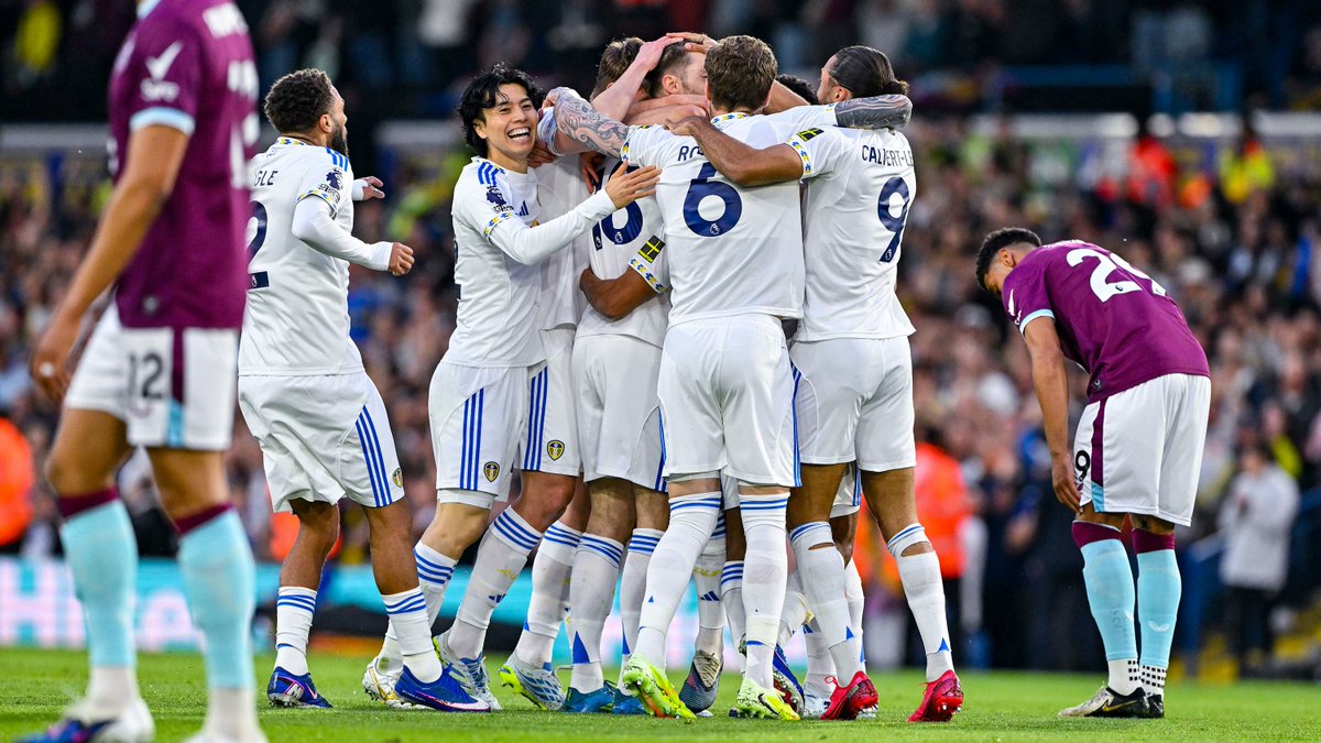 FootyTalk___'s tweet photo. Leeds Beat Already Relegated Burnley 3-1 at Elland Road to widen the gap between themselves and the Relegation Zone.

A Bad Night for Mike Jackson's Burnley
#LUFC #Burnley https://t.co/wF077Ltps9