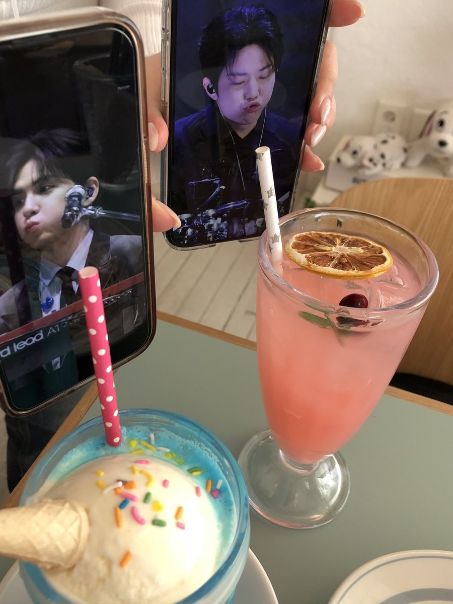 ehdnsroo's tweet photo. 아랑 가득한 하루 💐☕️💞 https://t.co/dCLI1ovrS0