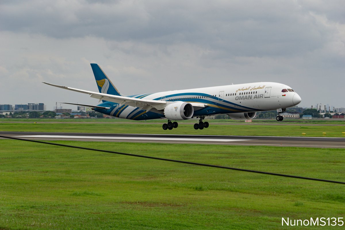 NunoMS135's tweet image. Oman Air 
Boeing 787-9 Dreamliner
A4O-SI
Arrived from Muscat 
04 - 01 - 2026
CGK / Soekarno Hatta 
#PlaneSpotting 
#Boeing 
#B787