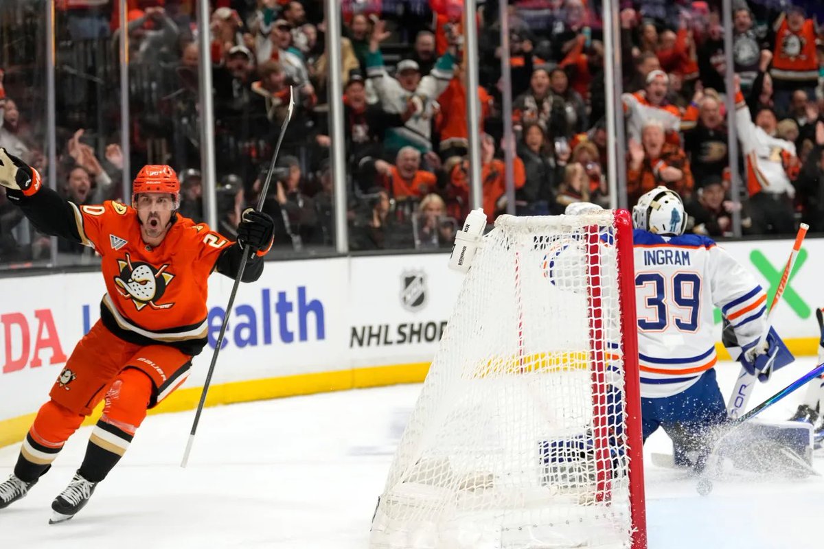 X - DucksNPucks 🦆🏒 tweet media