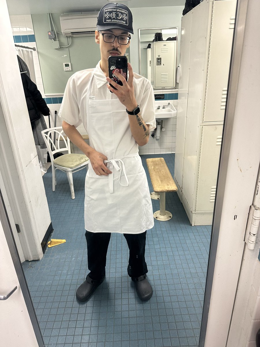 LineCookLucas's tweet photo. Can’t believe it’s been one year… https://t.co/9YqJenpzQl