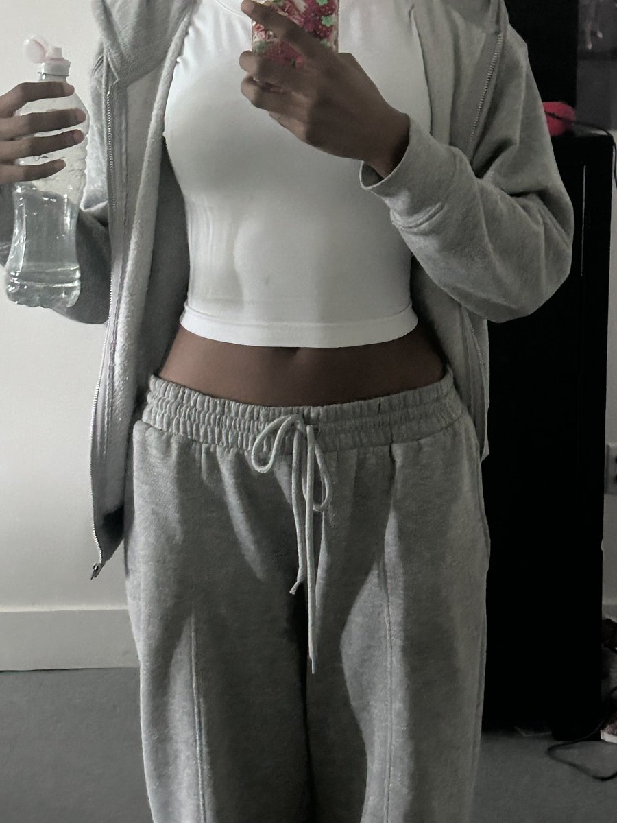 hakushotascals's tweet image. This is from the other day I forgot to post it #bc #bodycheck #edtwt