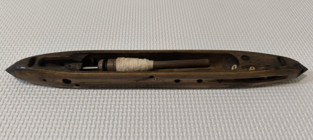 RKT_MRK's tweet photo. リサーチをビジネス活用しようとした途端に、豊かな細部が削ぎ落とされる違和感から、「野と形」というプロジェクトを始めました。フィールドワーク→解釈→ものづくり、を行き来する活動です。
@notokatachi https://t.co/rcNCuW0IyN