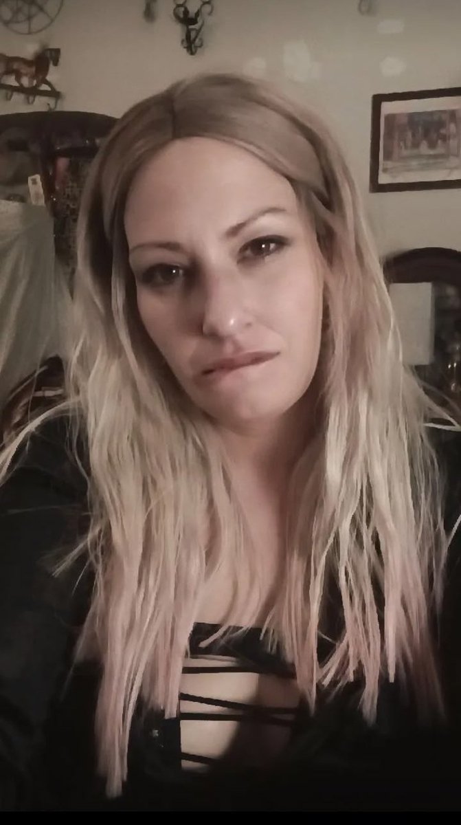 HungVampBrian's tweet photo. #LauraJackson #babe #bodacious #blondie #BitingLips #hot #hottie #HotLips #sexy #SexyLips #sexier #SexySmile #SUPERSEXY https://t.co/TC65Xr5T1B